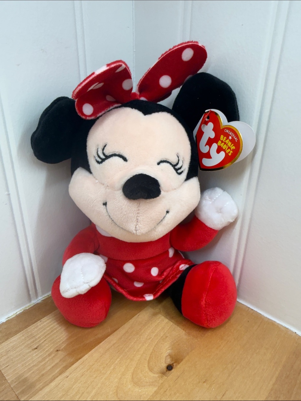 Ty Minnie Mouse Plush - Red, Black & White Polka Dot Bow NEW
